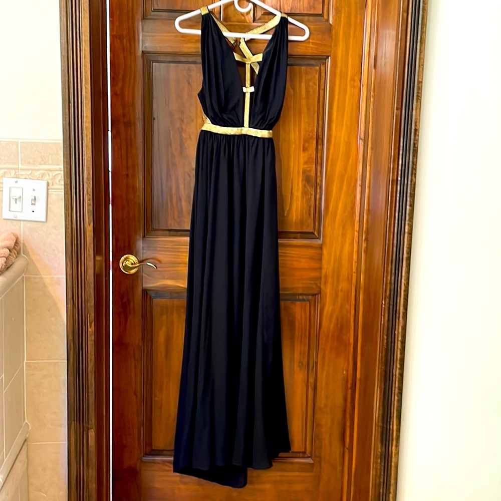 Wedding/prom gown